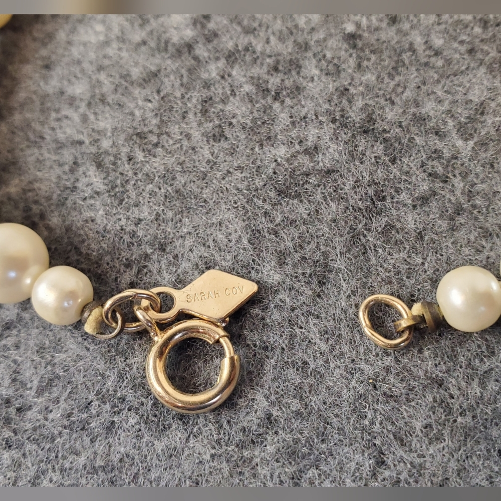 Sarah Coventry Faux Pearl Necklace Vtg Beaded Strand Jewelry Goldtone Clasp - Picture 2 of 4
